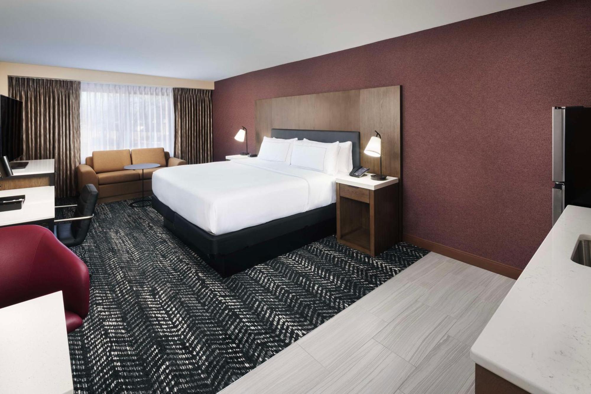 Doubletree By Hilton Manhattan, Ks Exteriör bild