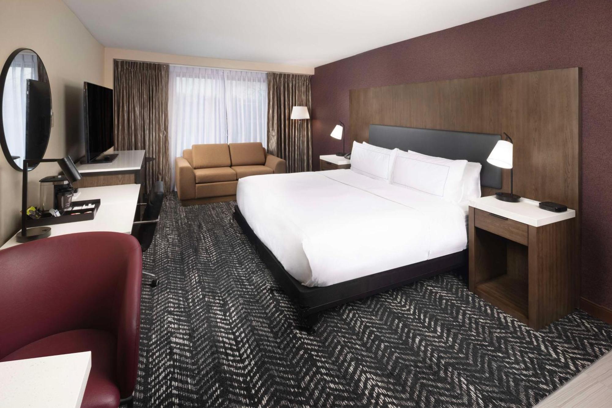Doubletree By Hilton Manhattan, Ks Exteriör bild